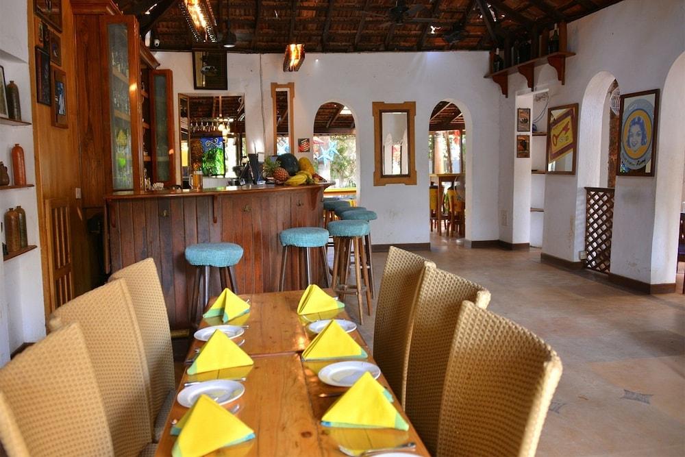 Cavala The Seaside Resort Baga Exterior foto